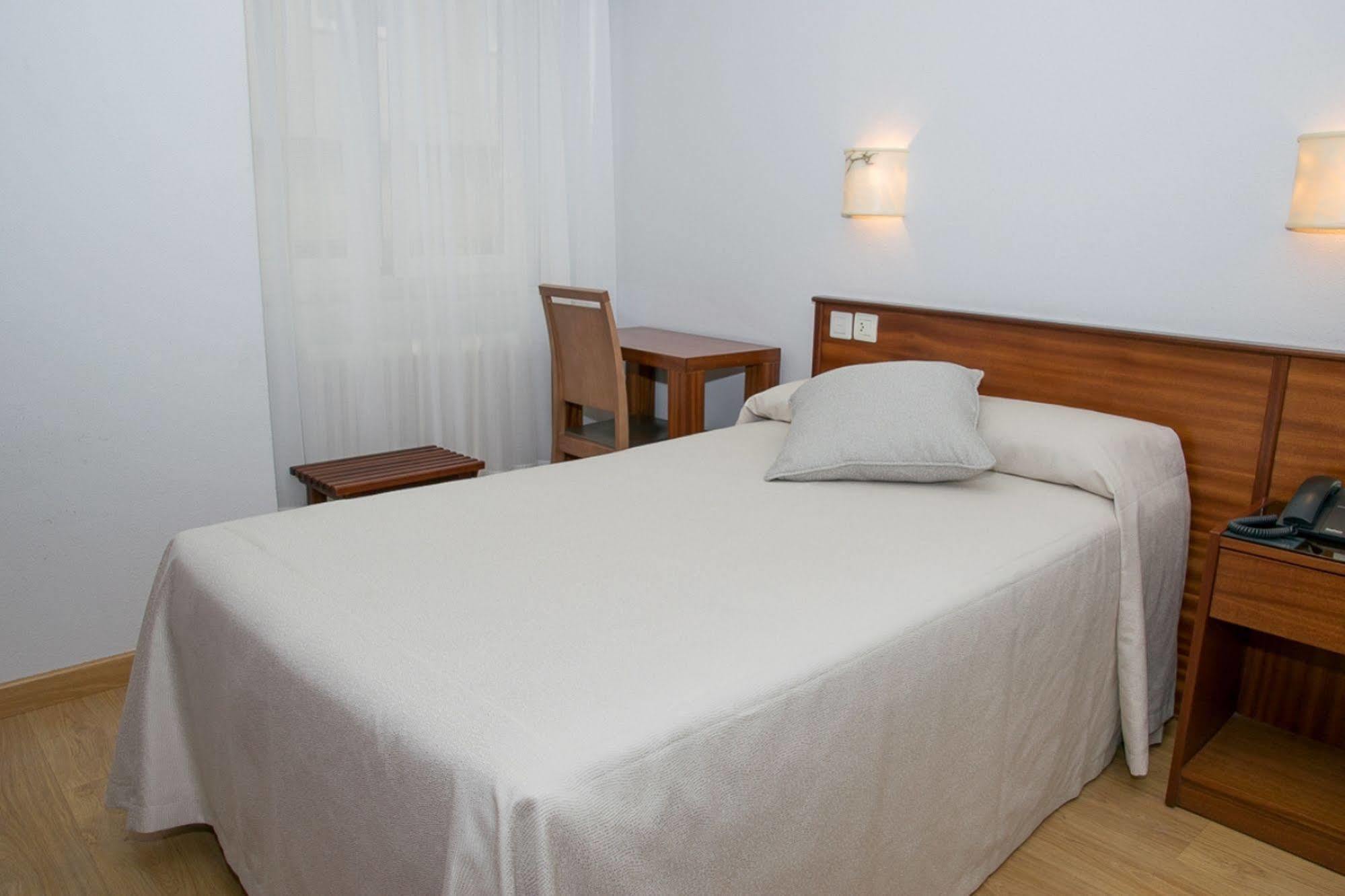 Hotel Brisa *