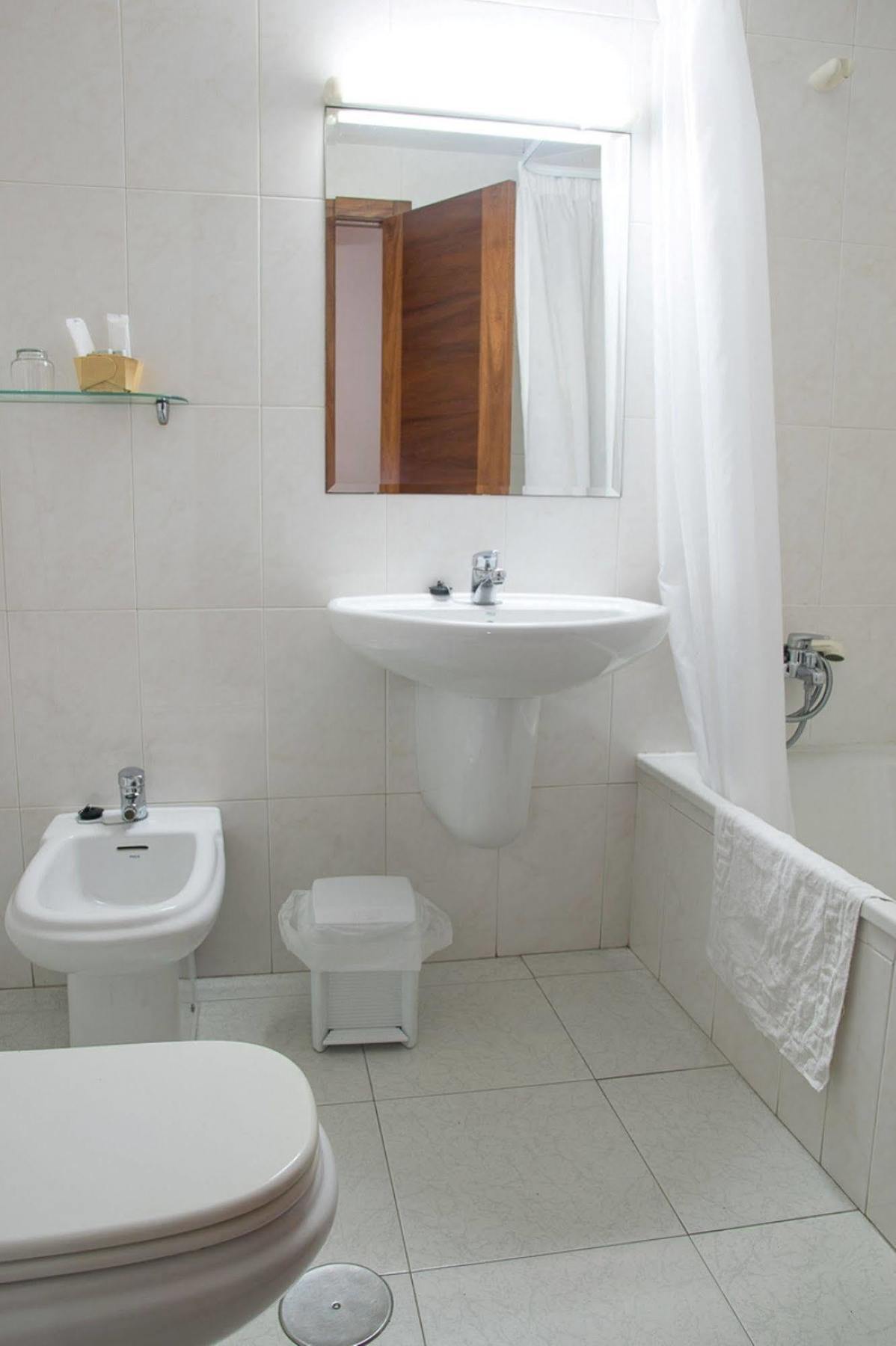 Hotel Brisa *