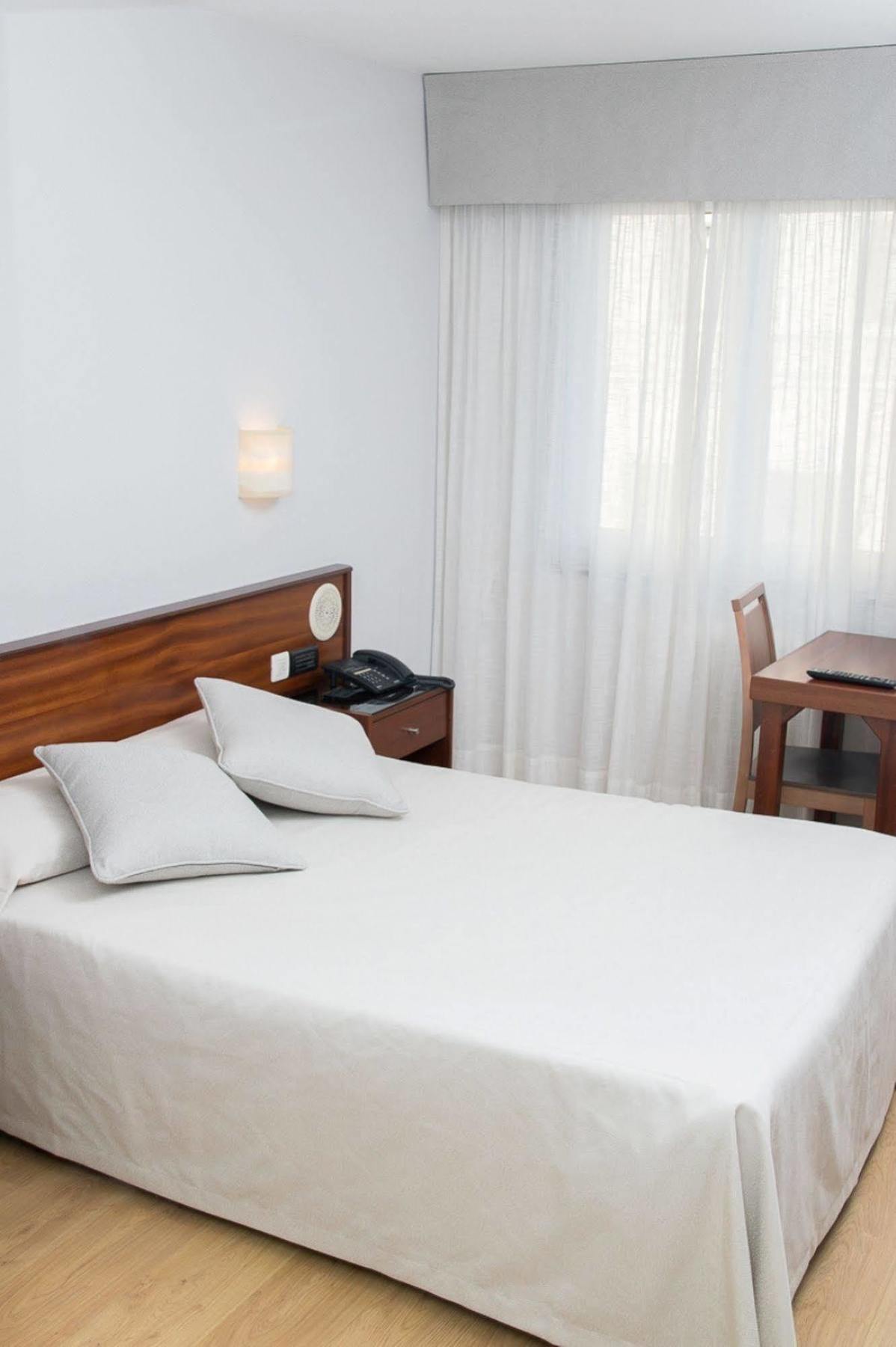 Brisa Hotel *